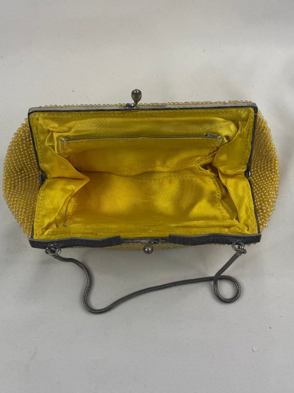 Vintage MCM Golden Yellow Beaded Evening Hand Bag Purse Kiss Lock #4142 - Picture 5 of 5
